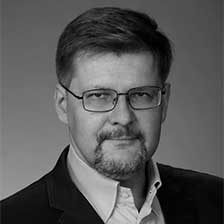 Piotr Marciniak autor